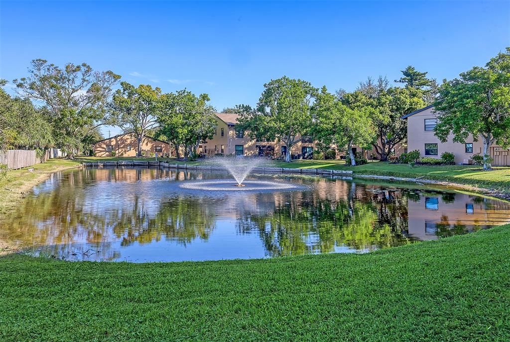 Active With Contract: $140,000 (2 beds, 2 baths, 898 Square Feet)