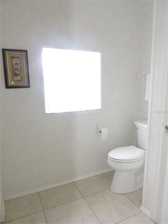 For Sale: $199,900 (2 beds, 2 baths, 1512 Square Feet)