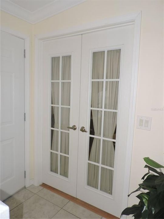 For Sale: $199,900 (2 beds, 2 baths, 1512 Square Feet)