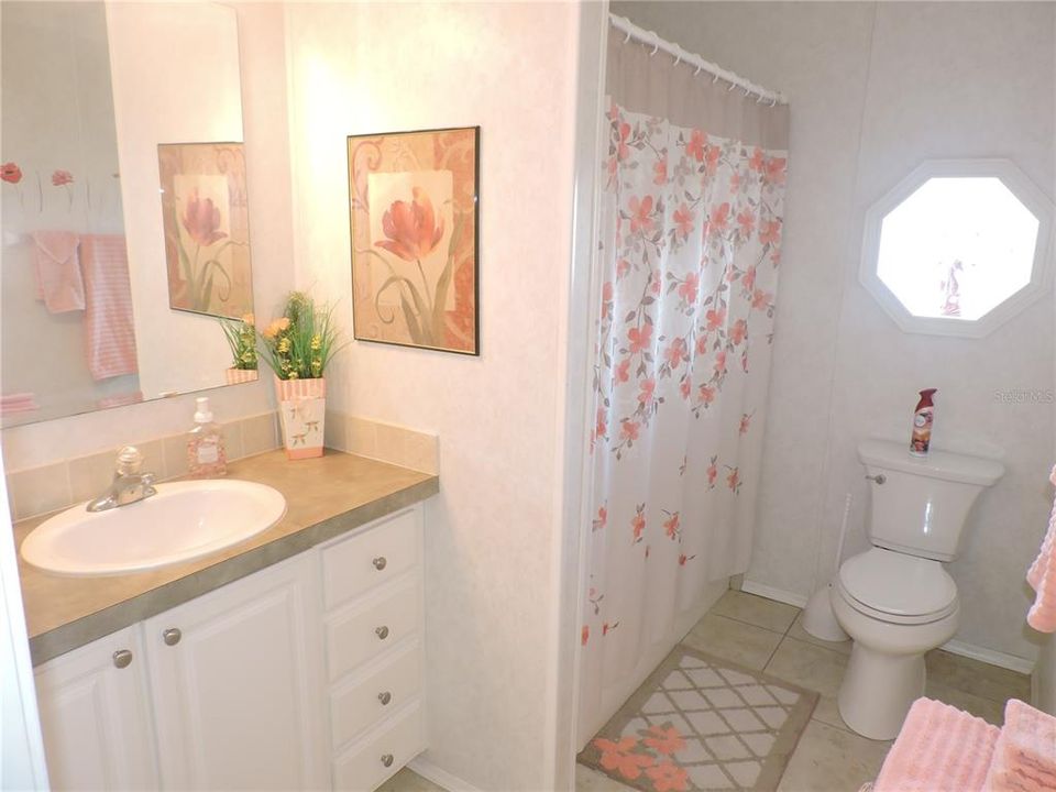 For Sale: $199,900 (2 beds, 2 baths, 1512 Square Feet)