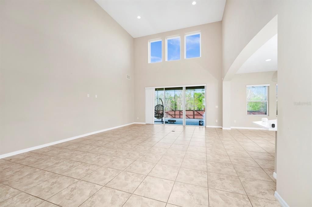 For Sale: $799,999 (4 beds, 3 baths, 4307 Square Feet)