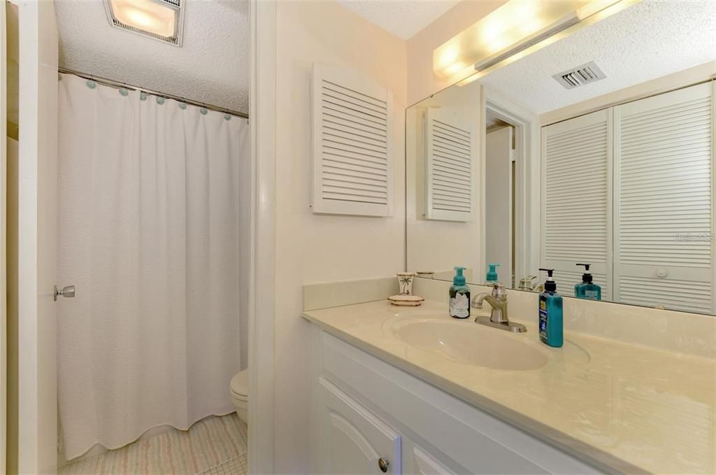 For Rent: $1,650 (2 beds, 2 baths, 1178 Square Feet)