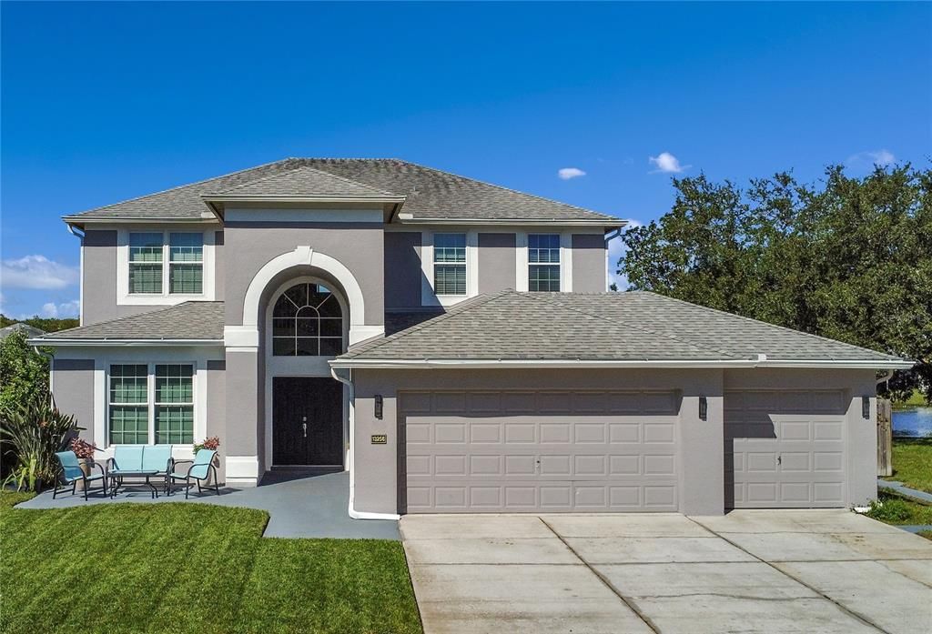 Vendido Recientemente: $550,000 (4 camas, 3 baños, 2455 Pies cuadrados)