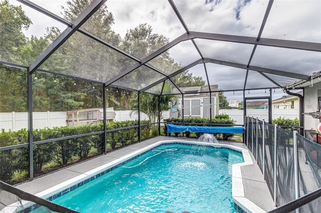 For Sale: $425,000 (3 beds, 3 baths, 1921 Square Feet)