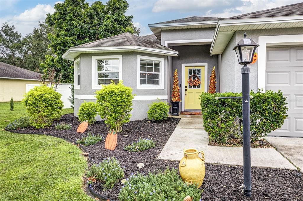 For Sale: $425,000 (3 beds, 3 baths, 1921 Square Feet)