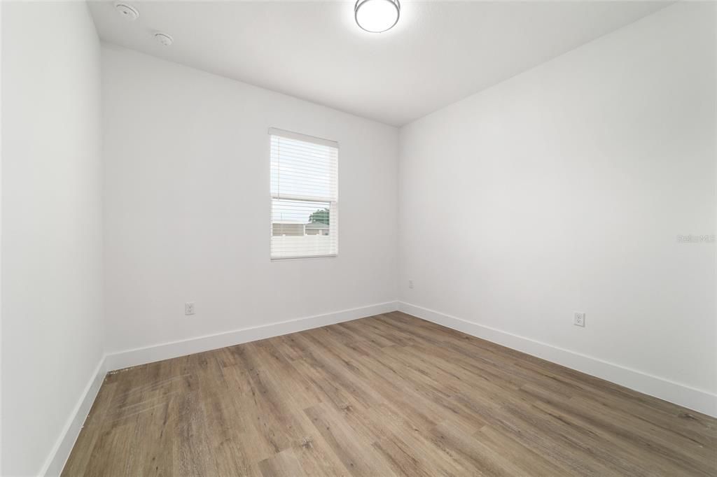 For Sale: $289,900 (3 beds, 2 baths, 1500 Square Feet)