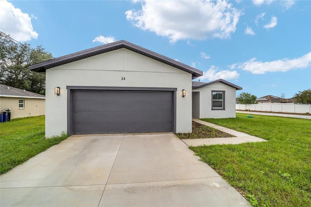 For Sale: $289,900 (3 beds, 2 baths, 1500 Square Feet)