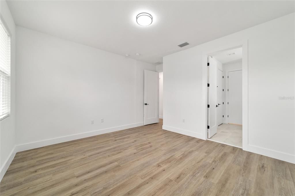 For Sale: $289,900 (3 beds, 2 baths, 1500 Square Feet)