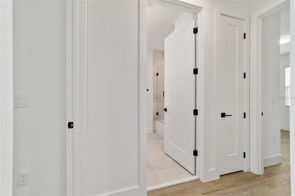 For Sale: $289,900 (3 beds, 2 baths, 1500 Square Feet)