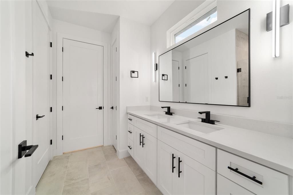 For Sale: $289,900 (3 beds, 2 baths, 1500 Square Feet)