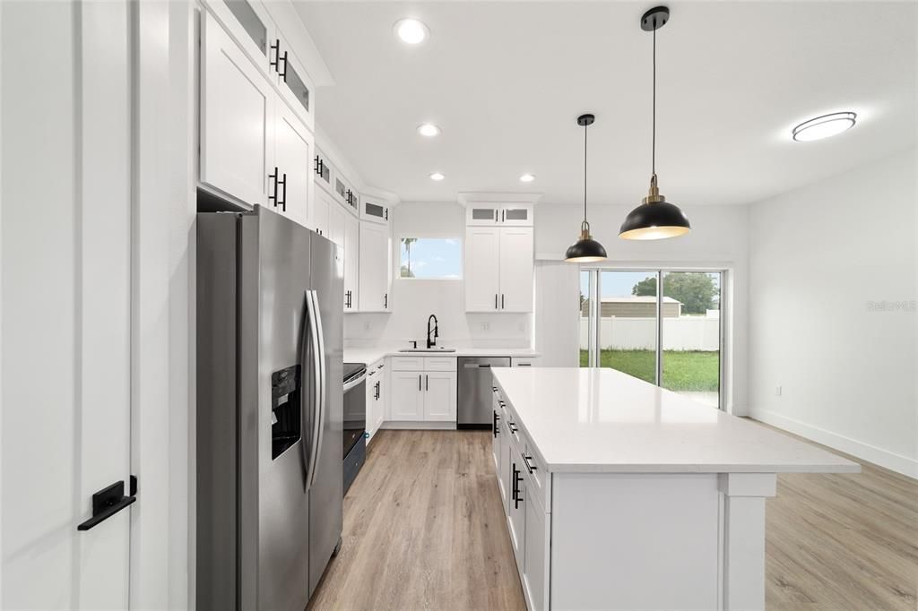 For Sale: $289,900 (3 beds, 2 baths, 1500 Square Feet)