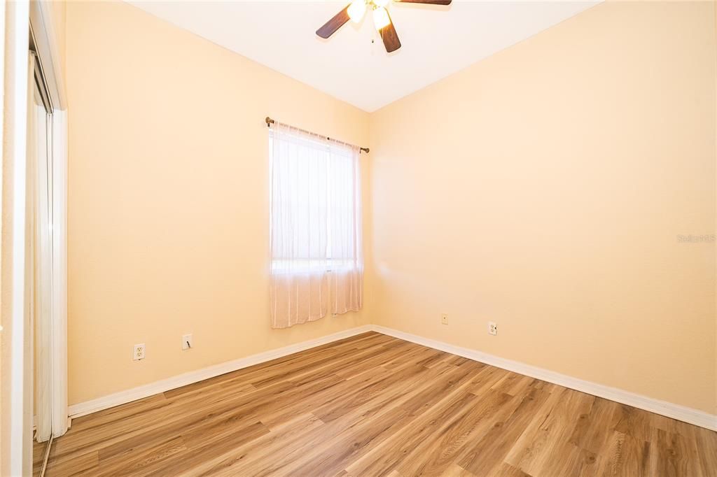 Под контрактом: $230,000 (3 спален, 2 ванн, 1351 Квадратных фут)