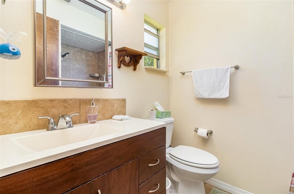 待售: $375,000 (3 贝兹, 2 浴室, 1348 平方英尺)