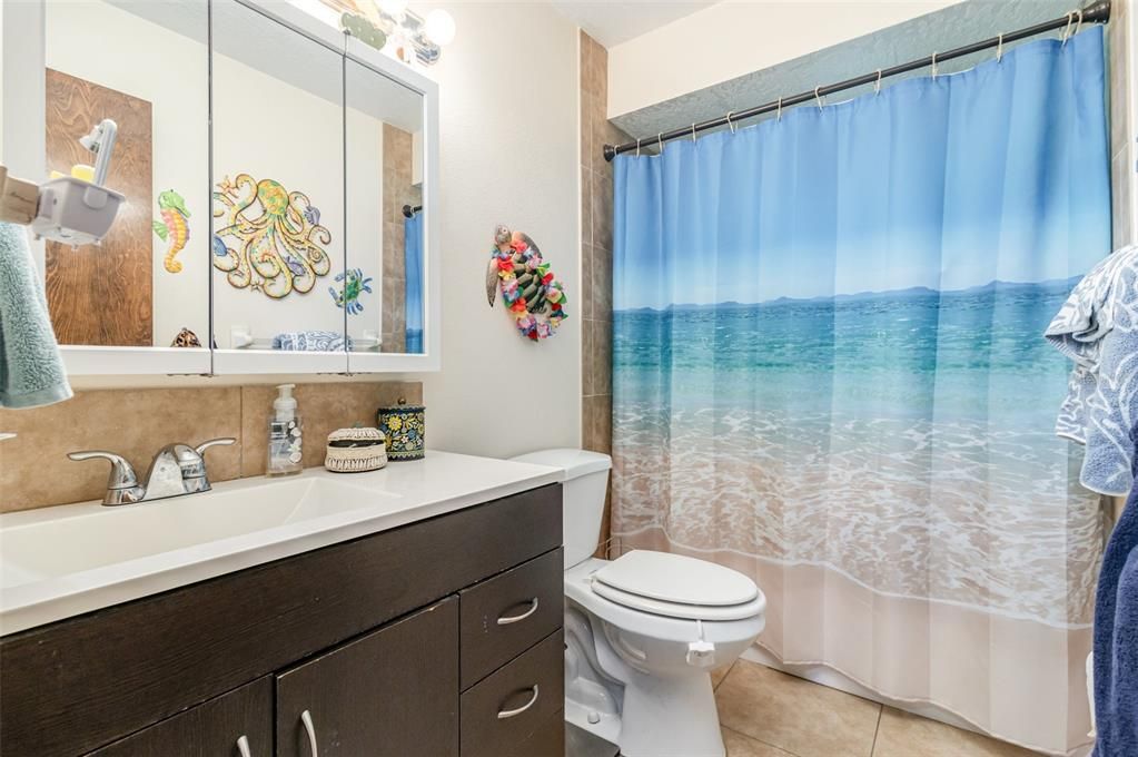 待售: $375,000 (3 贝兹, 2 浴室, 1348 平方英尺)