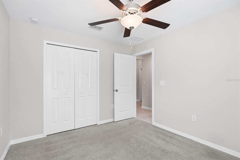 For Sale: $335,000 (3 beds, 2 baths, 1561 Square Feet)