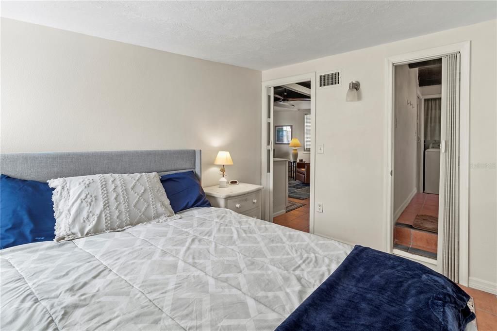 For Sale: $1,440,000 (5 beds, 3 baths, 1558 Square Feet)