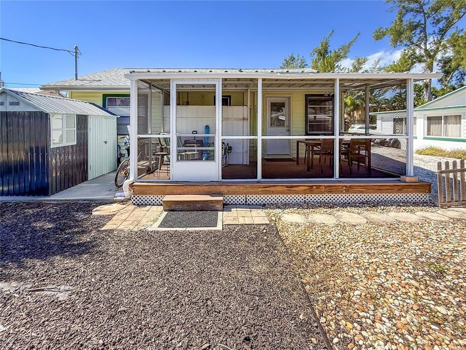 For Sale: $1,440,000 (5 beds, 3 baths, 1558 Square Feet)