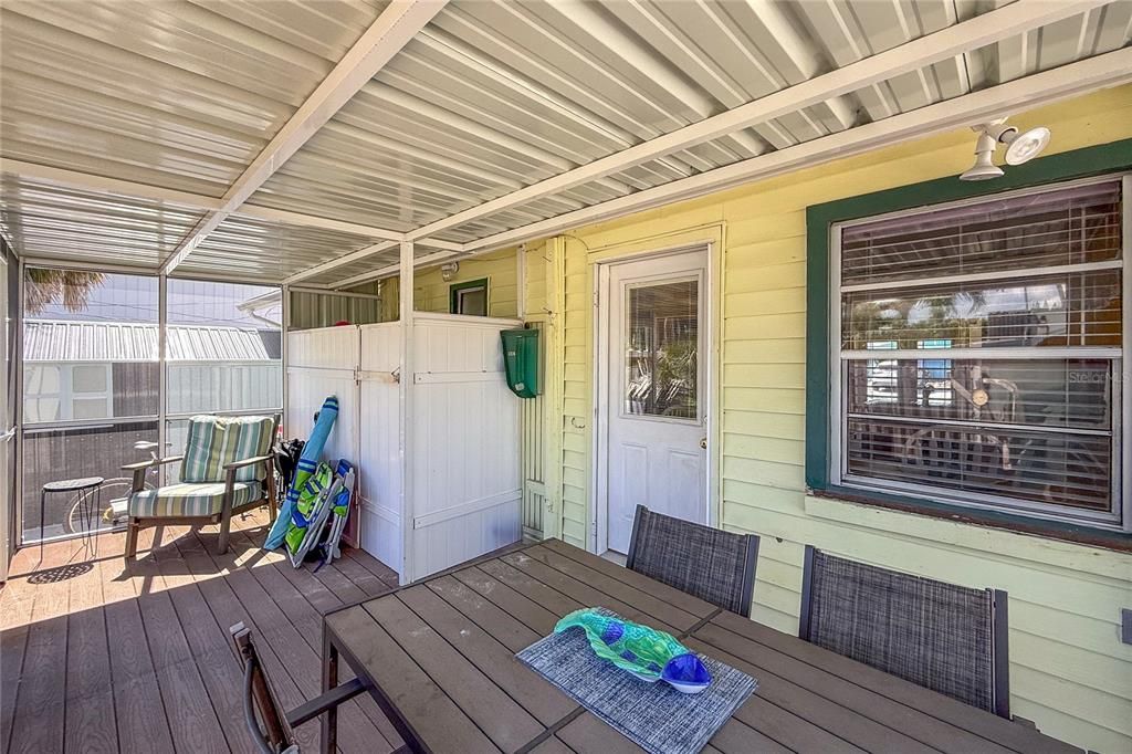 For Sale: $1,440,000 (5 beds, 3 baths, 1558 Square Feet)