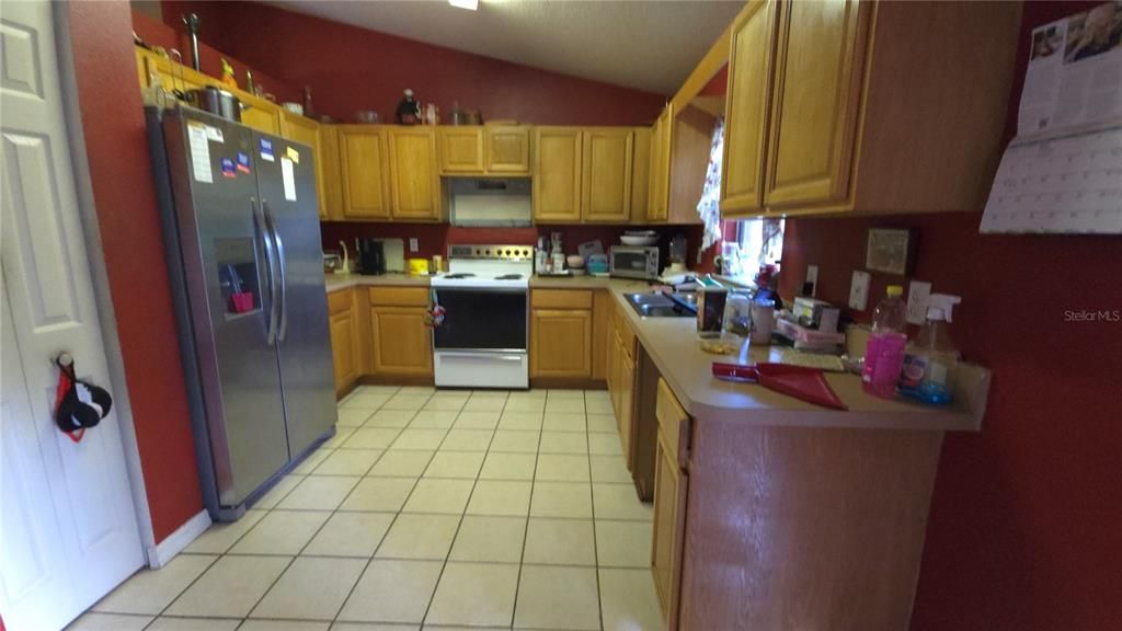 For Sale: $205,000 (3 beds, 2 baths, 1441 Square Feet)