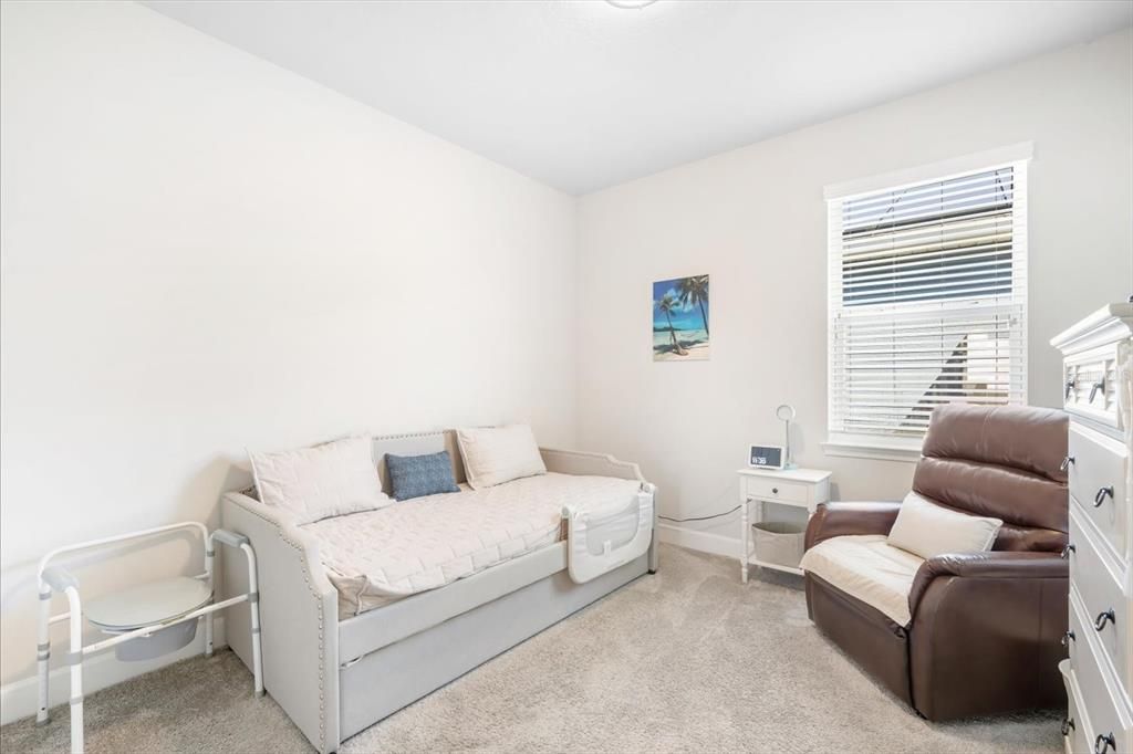 Active With Contract: $369,000 (3 beds, 2 baths, 1818 Square Feet)