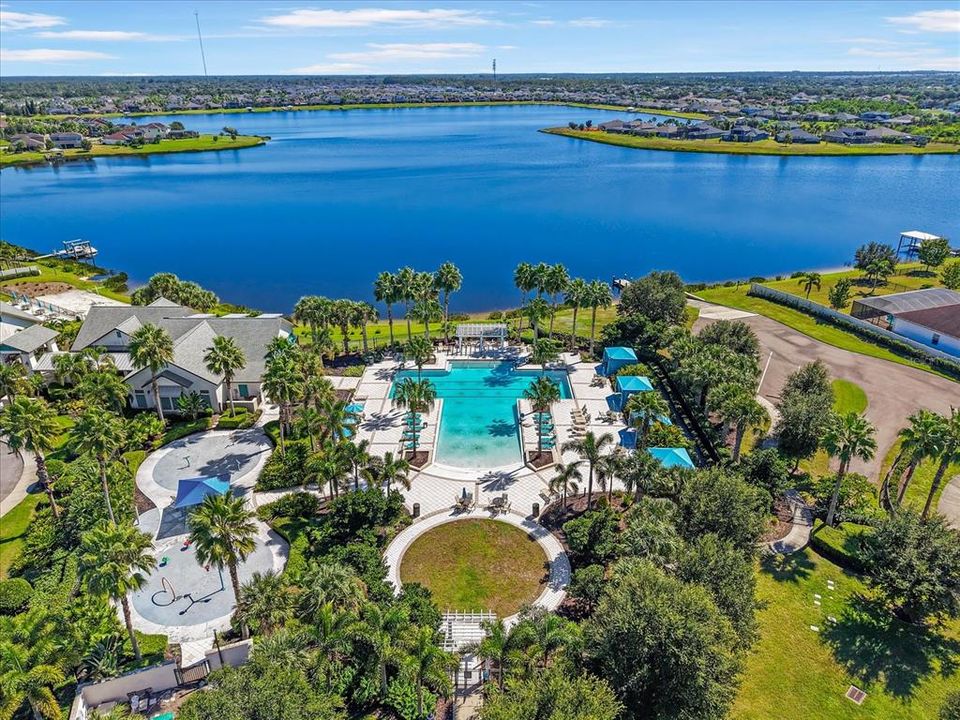 Active With Contract: $369,000 (3 beds, 2 baths, 1818 Square Feet)