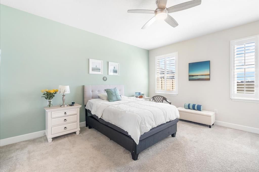 Active With Contract: $369,000 (3 beds, 2 baths, 1818 Square Feet)