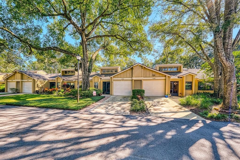 На продажу: $339,900 (2 спален, 2 ванн, 1177 Квадратных фут)