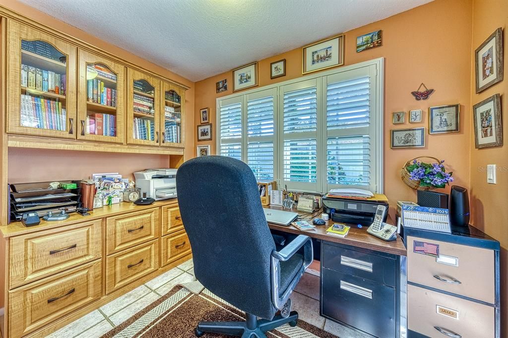 На продажу: $339,900 (2 спален, 2 ванн, 1177 Квадратных фут)