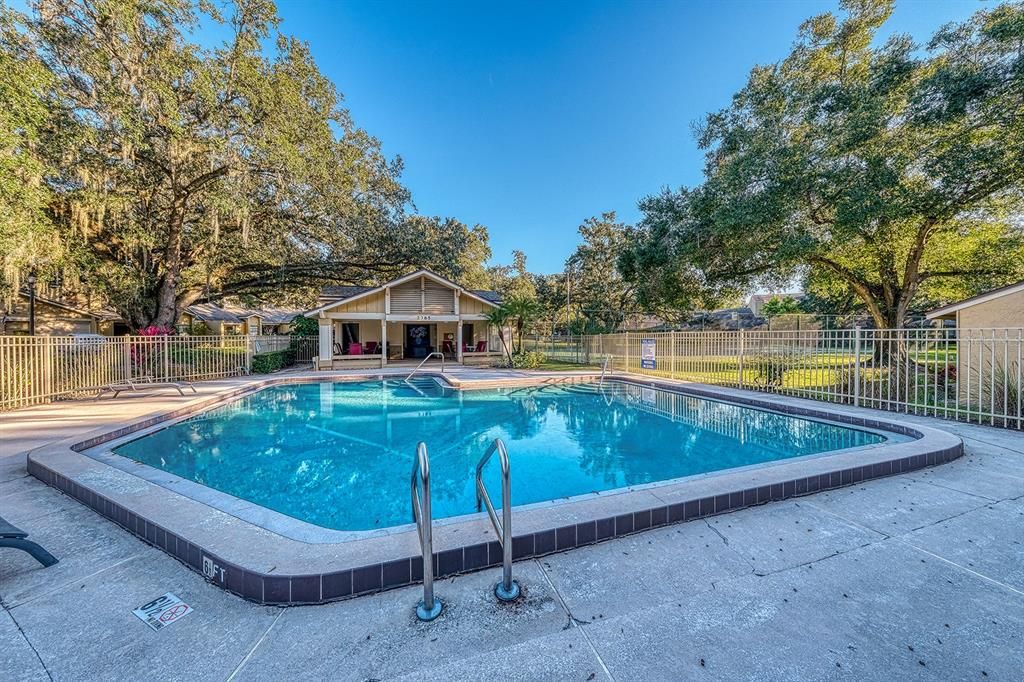 На продажу: $339,900 (2 спален, 2 ванн, 1177 Квадратных фут)