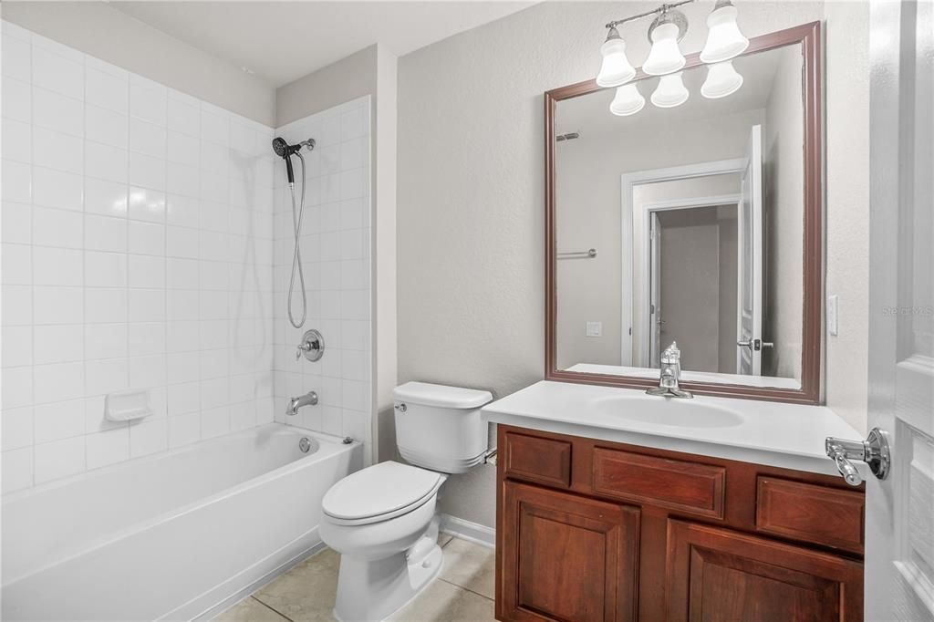 For Sale: $389,900 (3 beds, 2 baths, 1680 Square Feet)