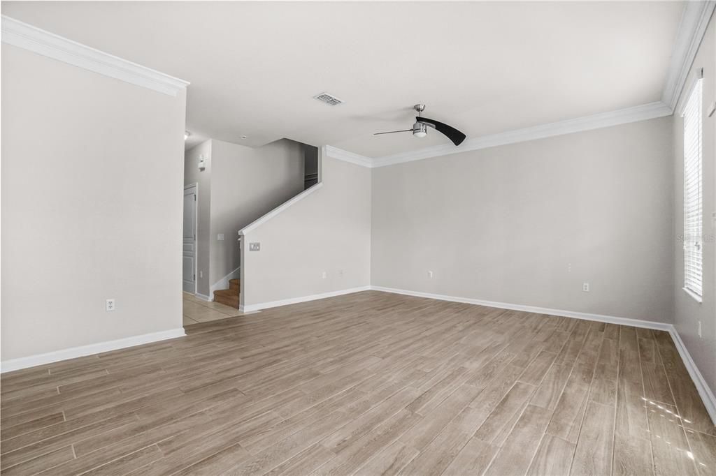 For Sale: $389,900 (3 beds, 2 baths, 1680 Square Feet)