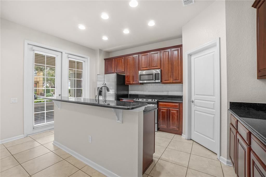 For Sale: $389,900 (3 beds, 2 baths, 1680 Square Feet)