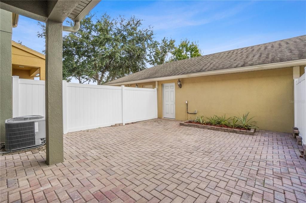 For Sale: $389,900 (3 beds, 2 baths, 1680 Square Feet)
