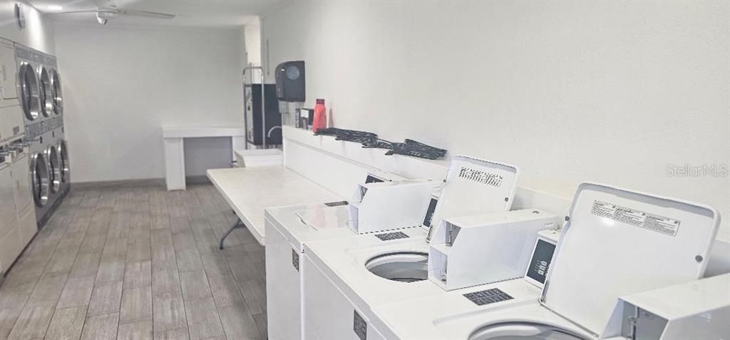 For Rent: $1,650 (1 beds, 1 baths, 827 Square Feet)