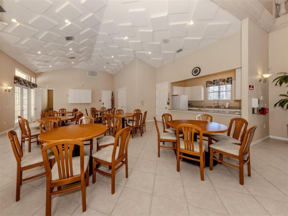 Active With Contract: $639,900 (3 beds, 2 baths, 1813 Square Feet)