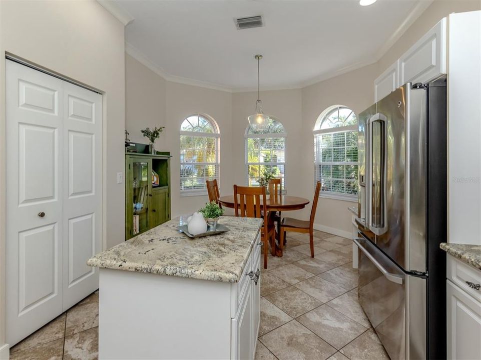 Active With Contract: $639,900 (3 beds, 2 baths, 1813 Square Feet)