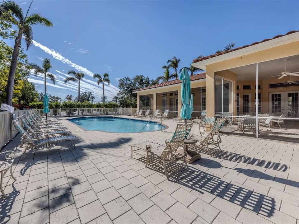 Active With Contract: $639,900 (3 beds, 2 baths, 1813 Square Feet)