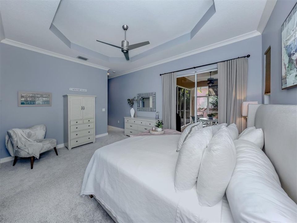 Active With Contract: $639,900 (3 beds, 2 baths, 1813 Square Feet)