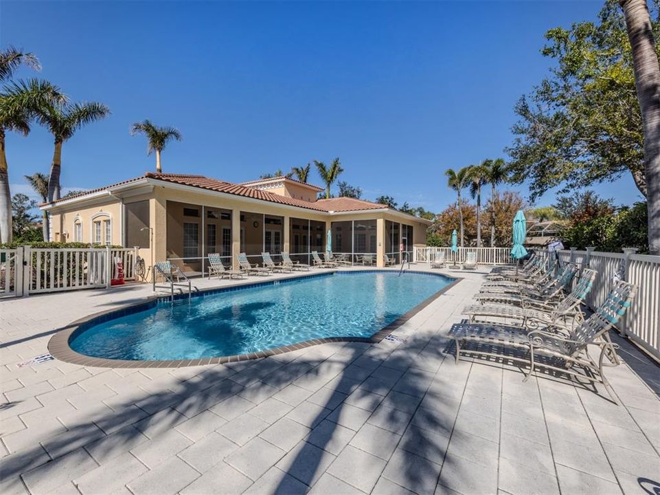 Active With Contract: $639,900 (3 beds, 2 baths, 1813 Square Feet)