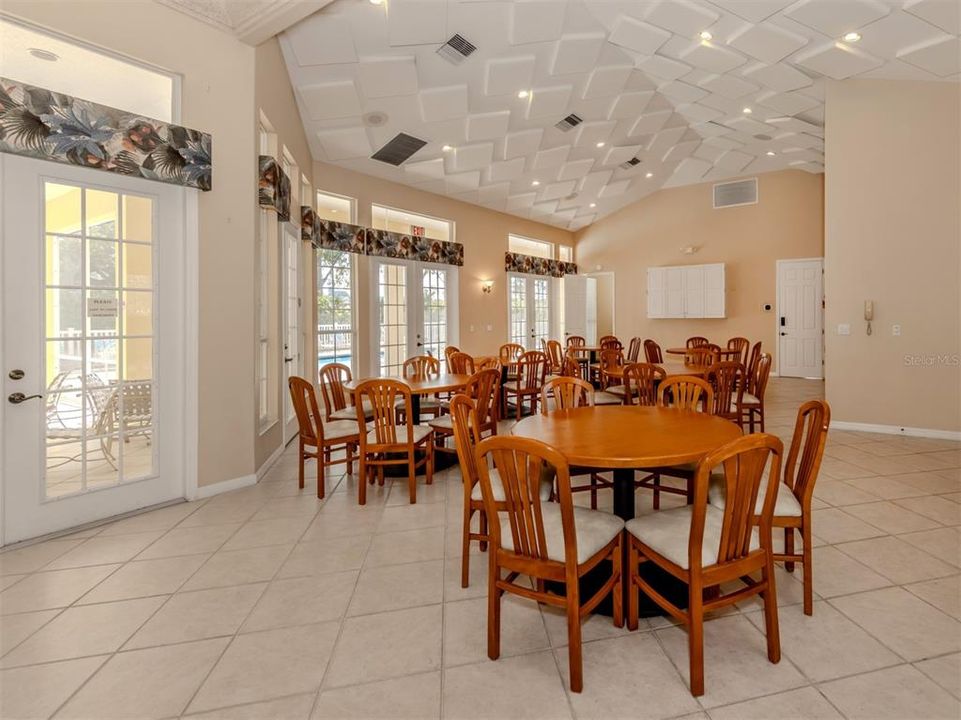 Active With Contract: $639,900 (3 beds, 2 baths, 1813 Square Feet)