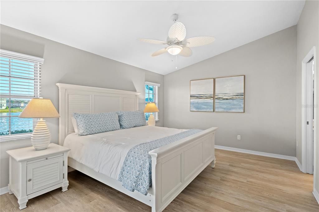 For Sale: $275,000 (2 beds, 2 baths, 1095 Square Feet)