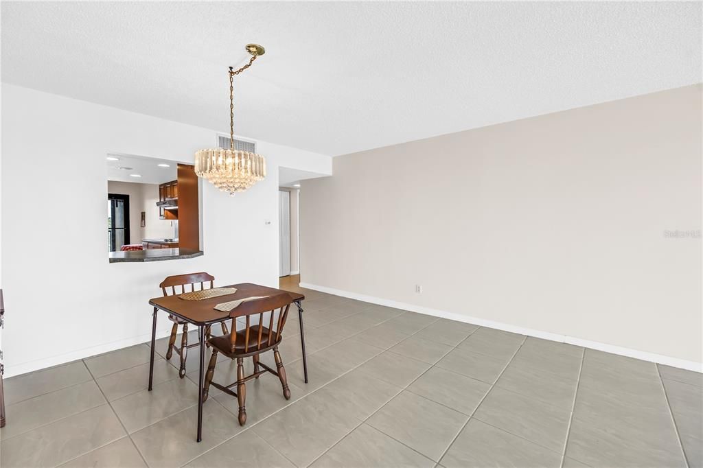 For Sale: $388,500 (2 beds, 2 baths, 1430 Square Feet)