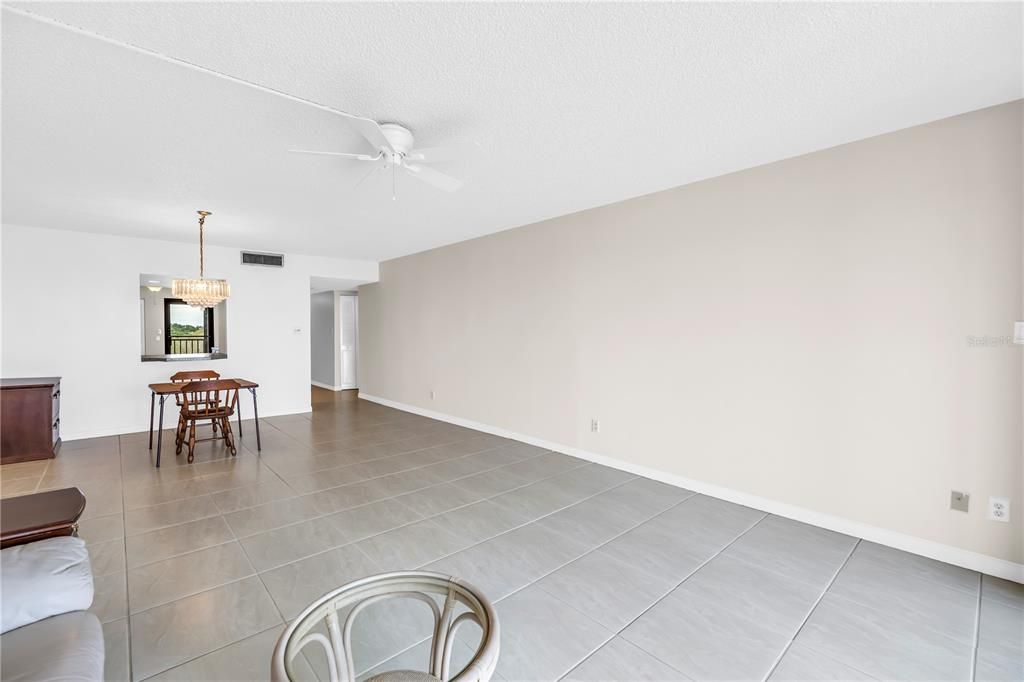 For Sale: $388,500 (2 beds, 2 baths, 1430 Square Feet)