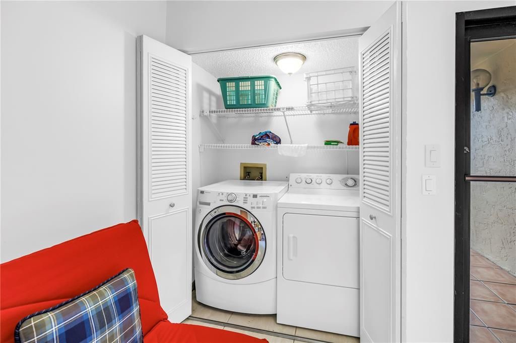 For Sale: $388,500 (2 beds, 2 baths, 1430 Square Feet)