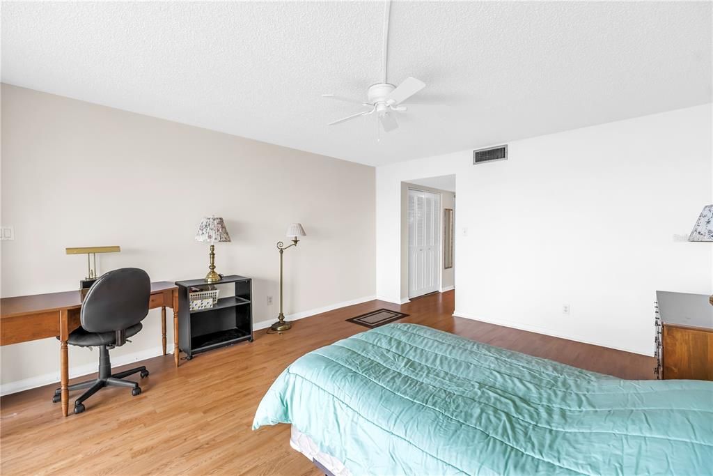 For Sale: $388,500 (2 beds, 2 baths, 1430 Square Feet)