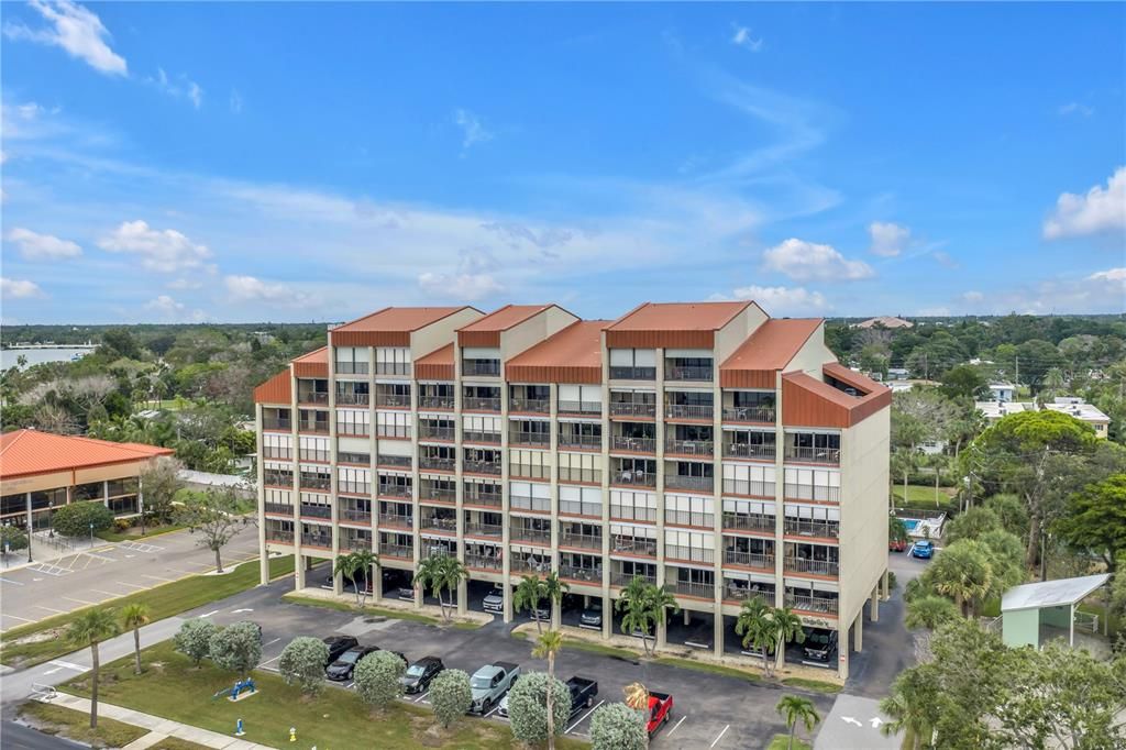 For Sale: $388,500 (2 beds, 2 baths, 1430 Square Feet)