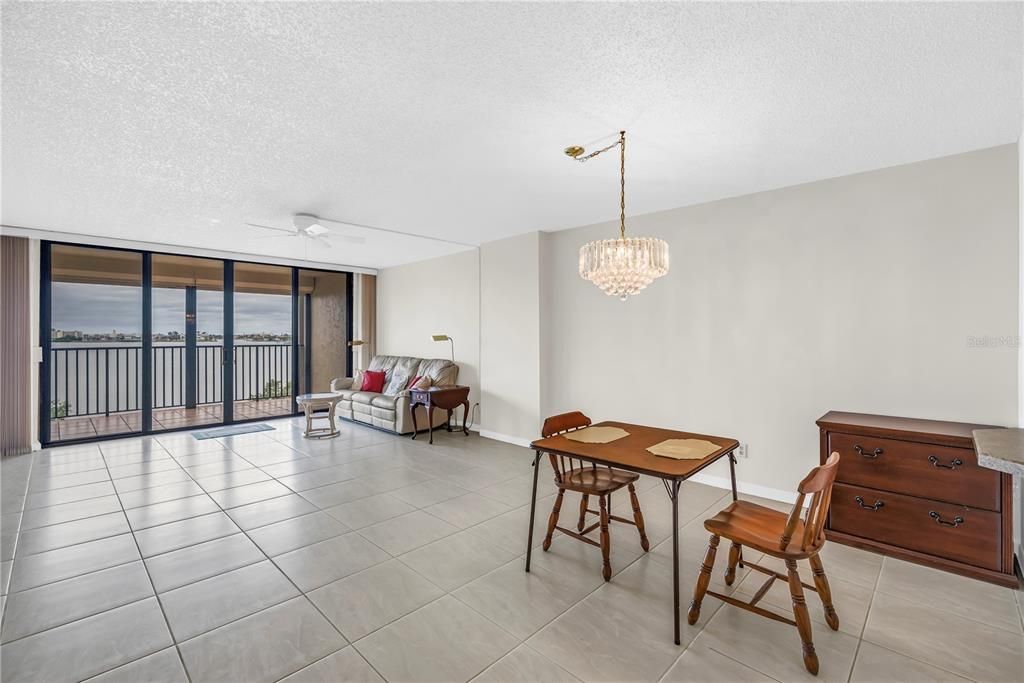 For Sale: $388,500 (2 beds, 2 baths, 1430 Square Feet)