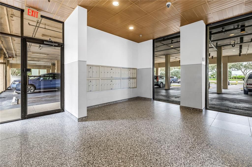 For Sale: $388,500 (2 beds, 2 baths, 1430 Square Feet)