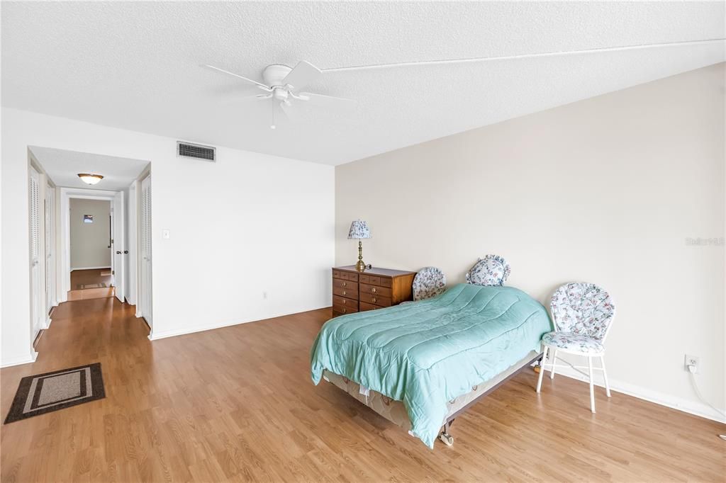 For Sale: $388,500 (2 beds, 2 baths, 1430 Square Feet)