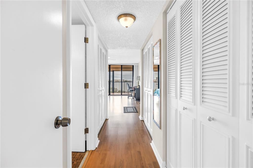 For Sale: $388,500 (2 beds, 2 baths, 1430 Square Feet)